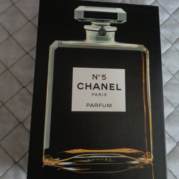 SET OF 3 CHANEL HC BOOKS BY ASSOULINE IN EUC - Picture 3 of 8